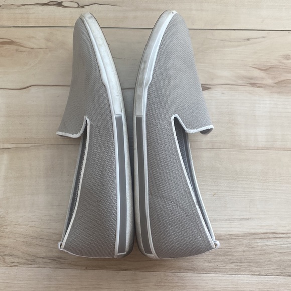 Kelly & Katie Grey Womens Slip Ons Size 10 - Picture 4 of 8